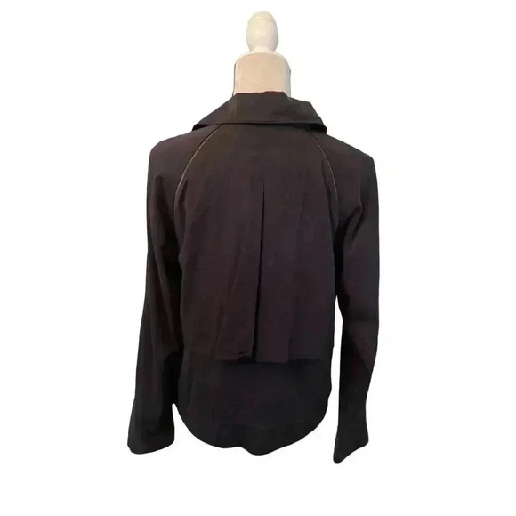 Lululemon Women’s Soft Summer Jacket Size 10 - Picture 6 of 11